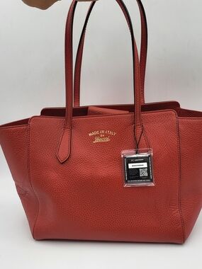 GUCCI Red Pebbled Calfskin Leather Swing Shoulder Tote Bag..Authentic w/COA